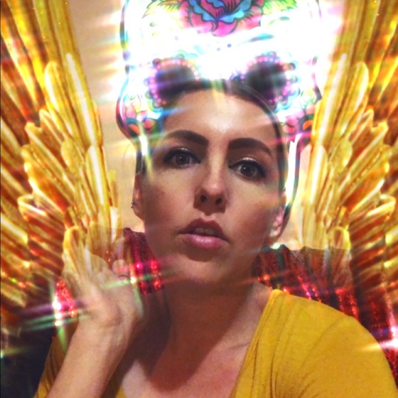 Meet your Posher, Alicia - Picture 8 of 8